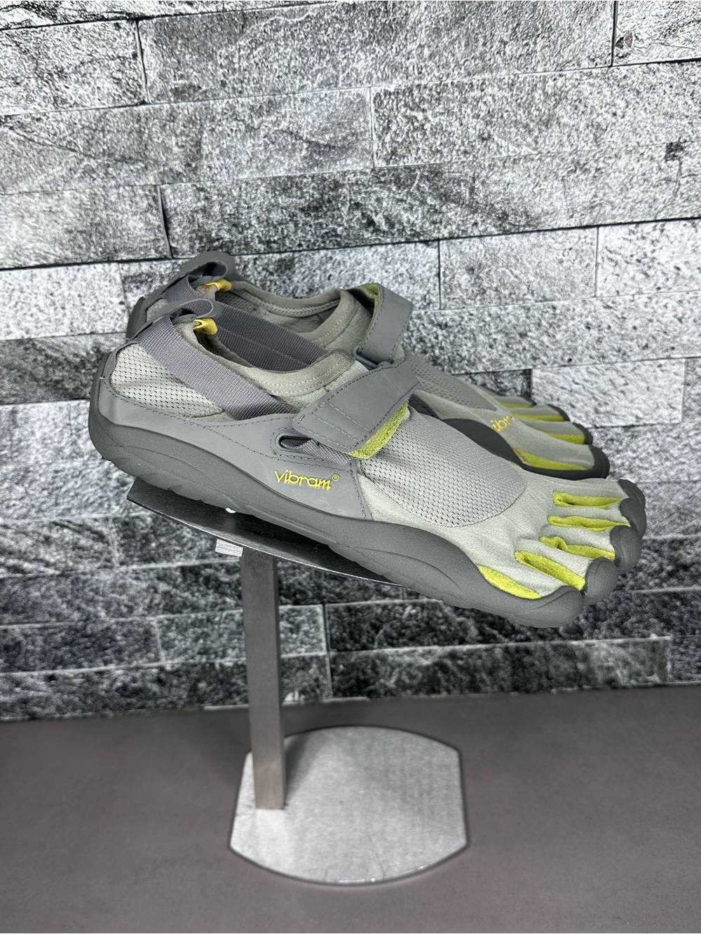 Vibram FiveFingers Grey Water Shoes - M41